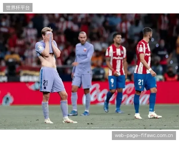 西班牙教头卡萨斯战术成熟,其4-2-3-1体系强调攻守平衡。